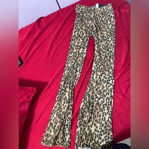 Flared cheetah leggings